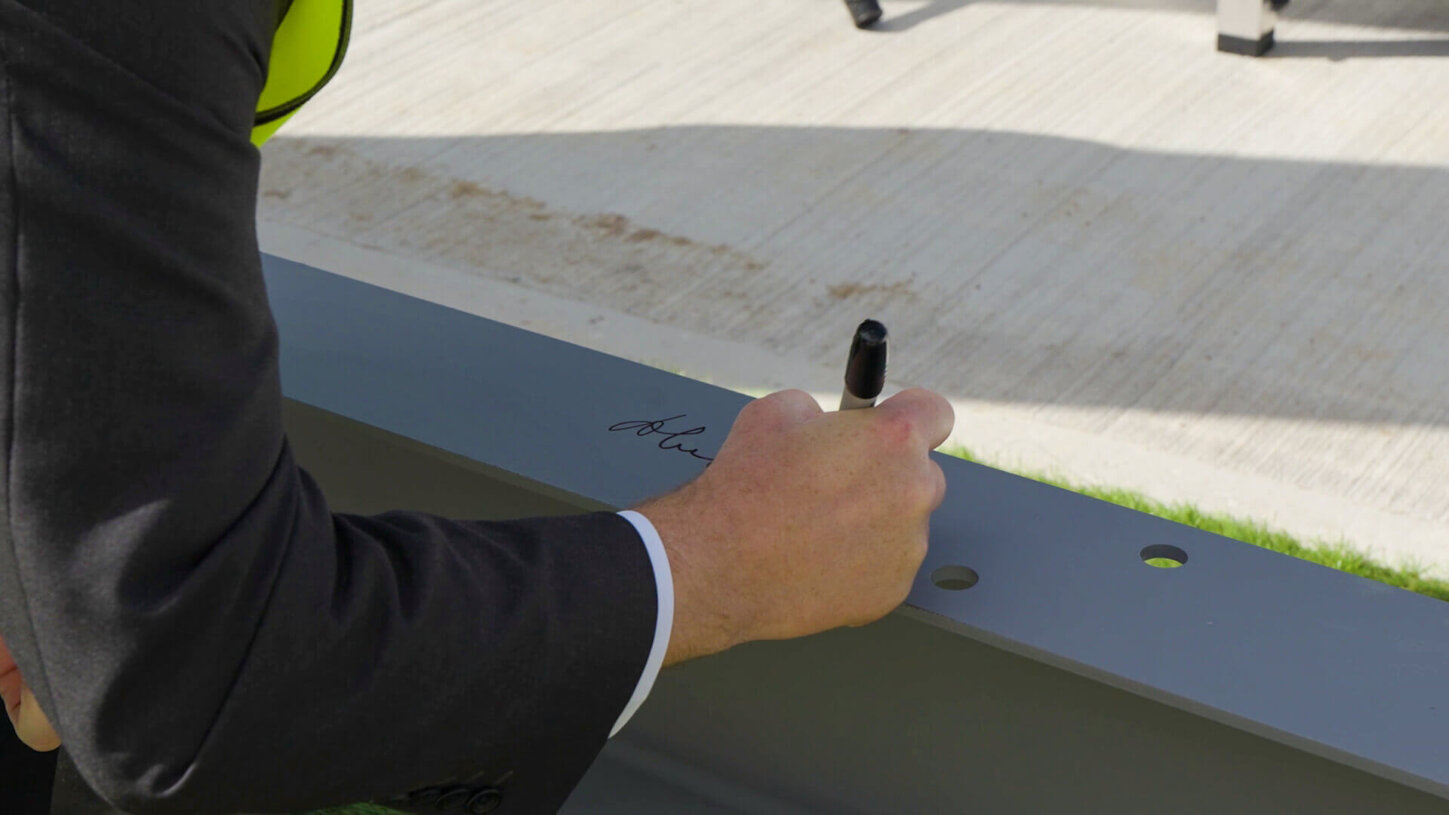 Steel-Signing-5[1]